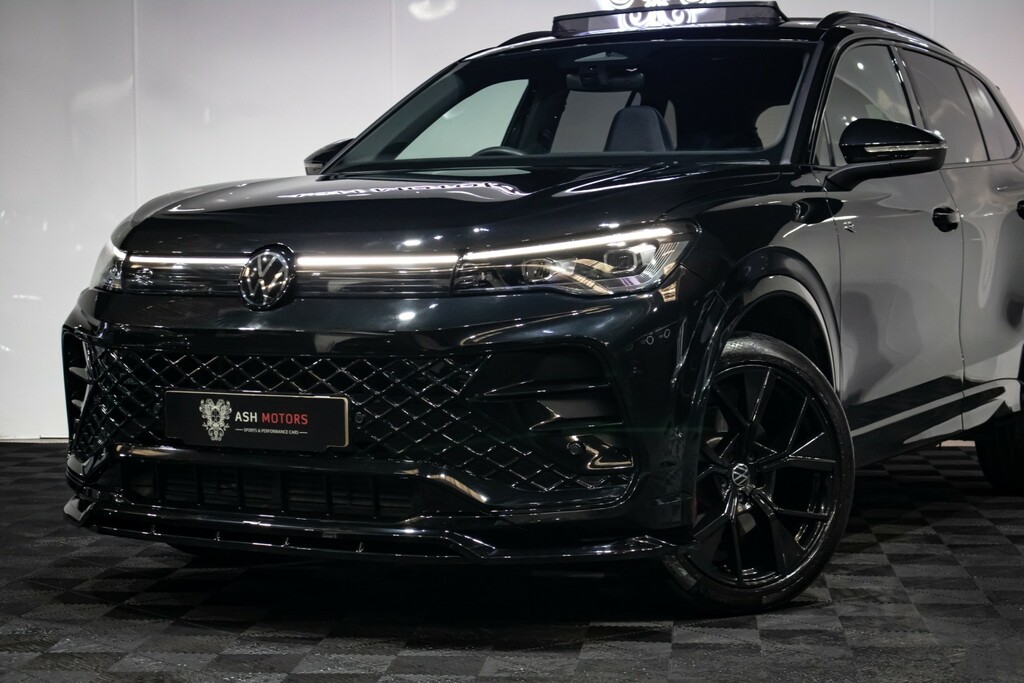 Volkswagen Tiguan 2.0 Tsi R-line Black #2
