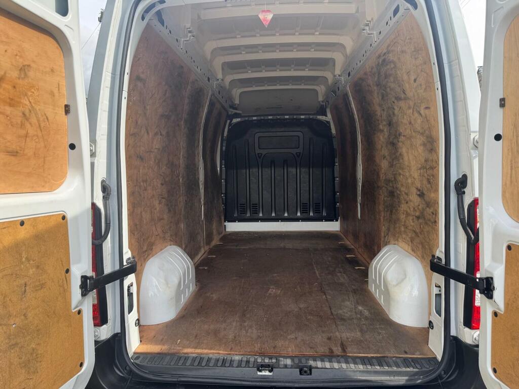 Renault Master 2.3 Dci 35 Advance Panel Van Fwd Grey #9