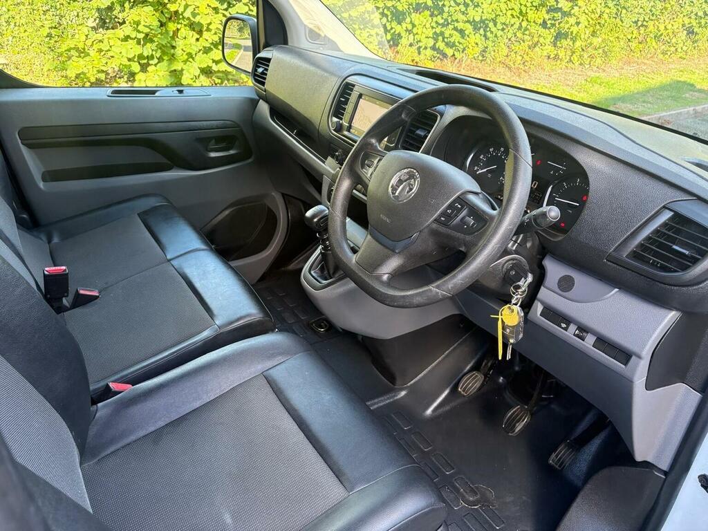 Vauxhall Vivaro Panel Van 2.0 Turbo D 3100 Dynamic L2 H1 Euro 6 S White #7