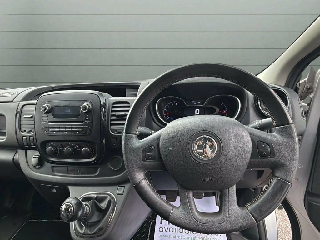 Vauxhall Vivaro Campervan 201818 White #11