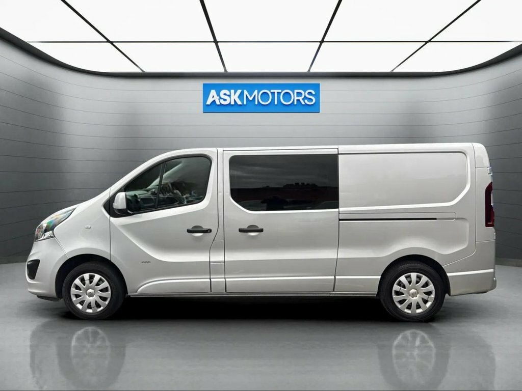 Vauxhall Vivaro Campervan 201818 White #2
