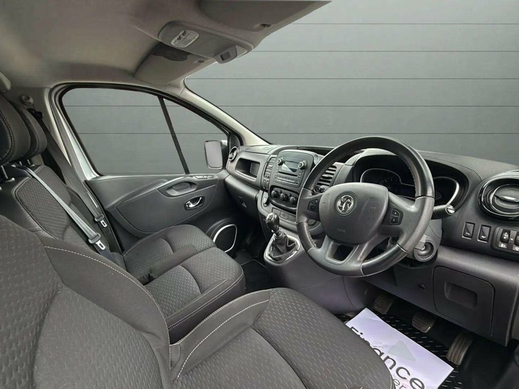 Vauxhall Vivaro Campervan 201818 White #10