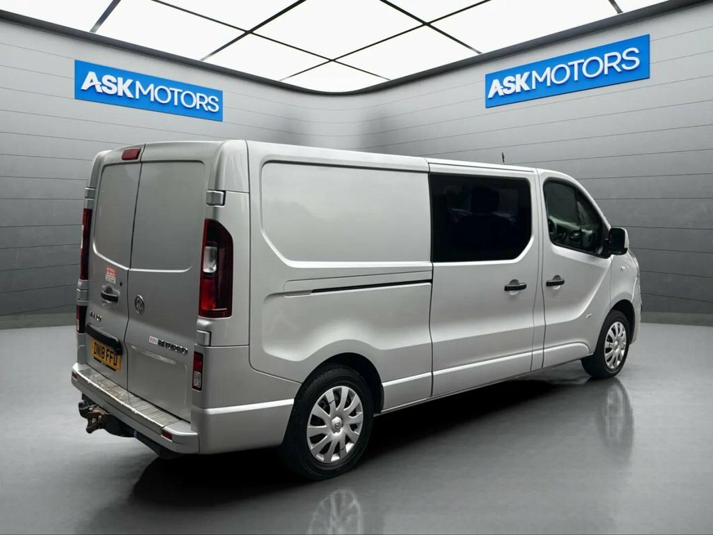 Vauxhall Vivaro Campervan 201818 White #6