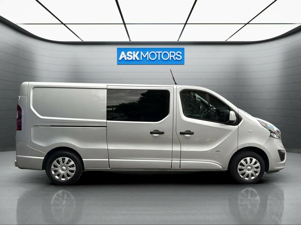 Vauxhall Vivaro Campervan 201818 White #7