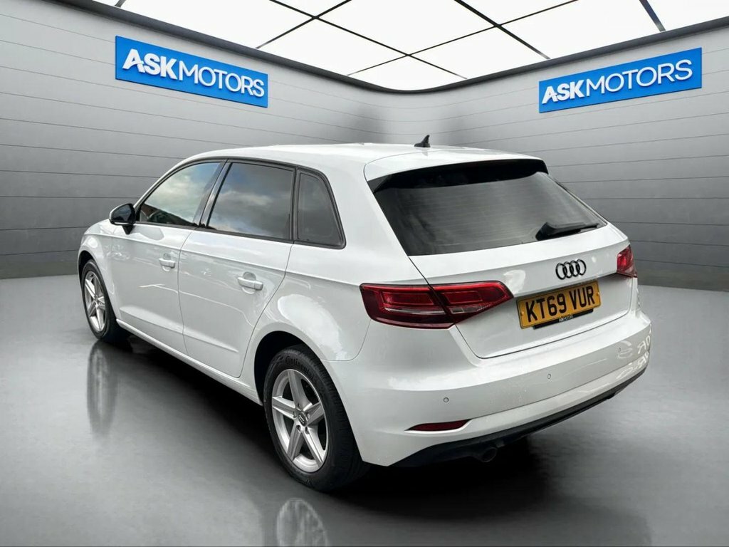Audi A3 1L Se Technik White #3