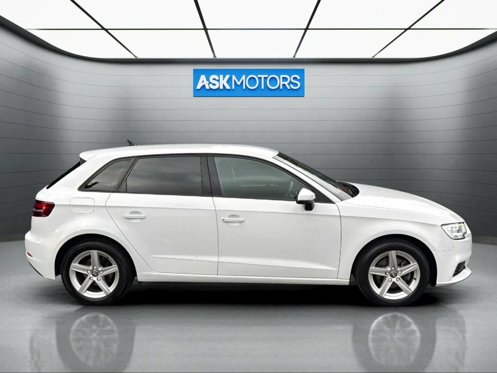 Audi A3 1L Se Technik White #6