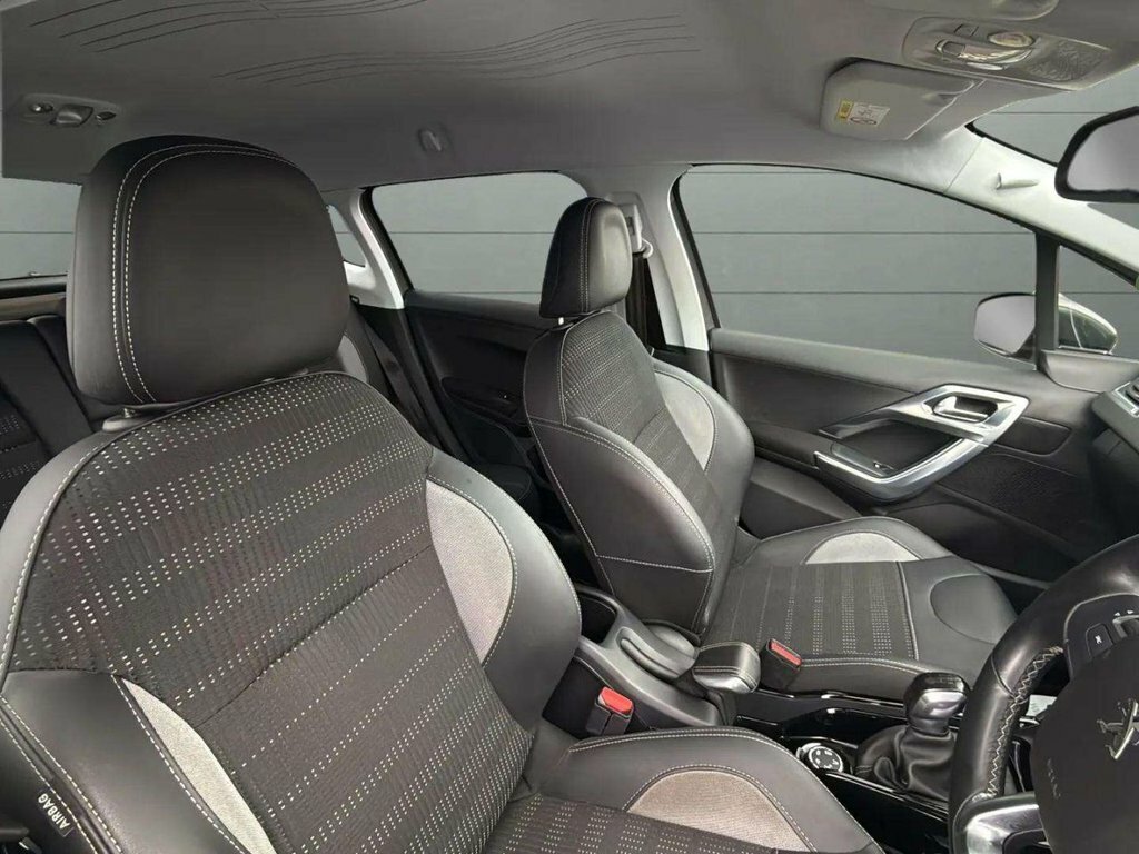 Peugeot 2008 1.2 Puretech Active Start Stop Grey #9