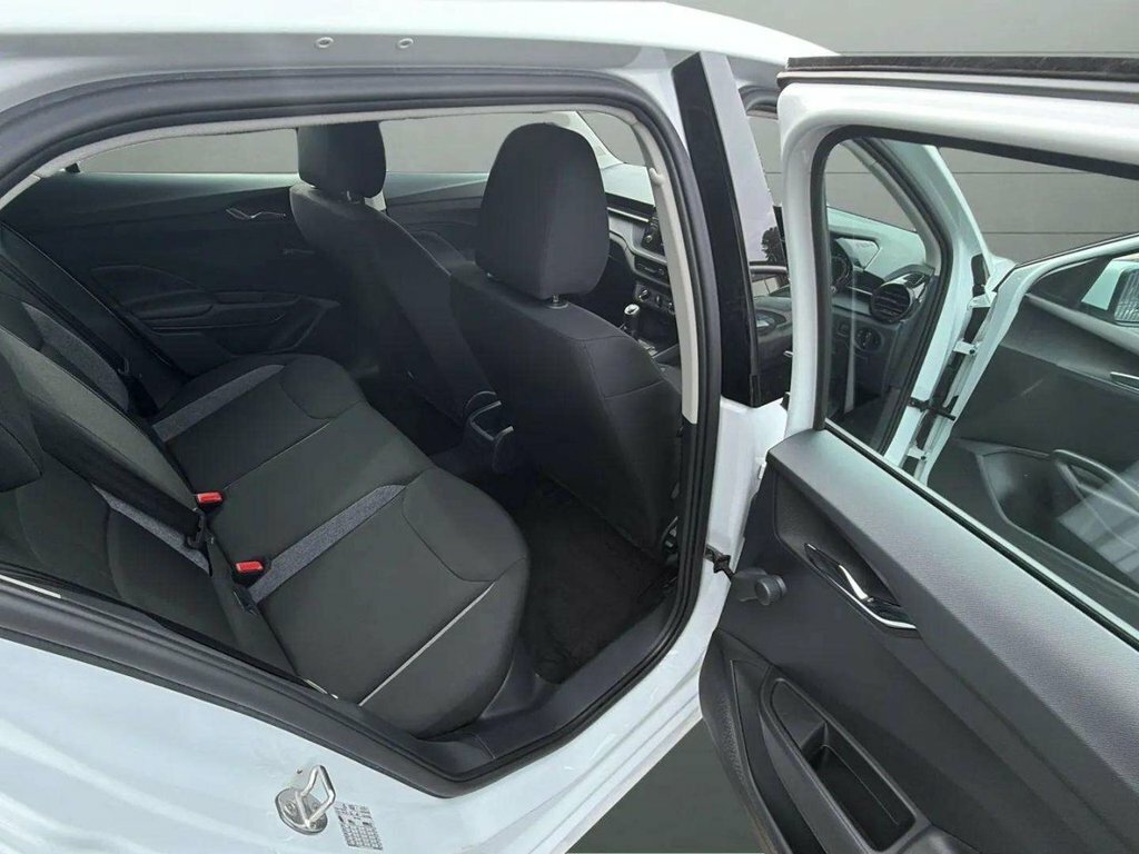 Skoda Fabia Colour Edition White #14
