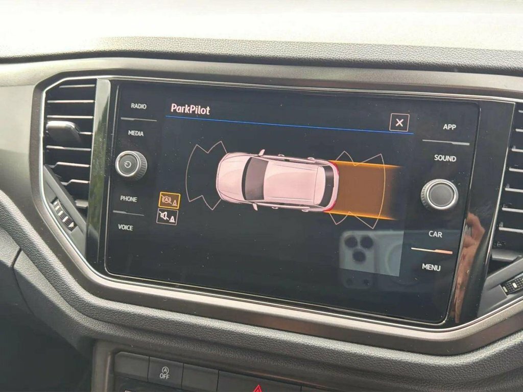 Volkswagen T-Roc White #10