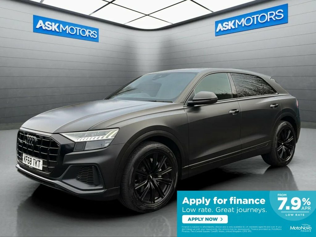 Audi Q8 3L S Line Grey