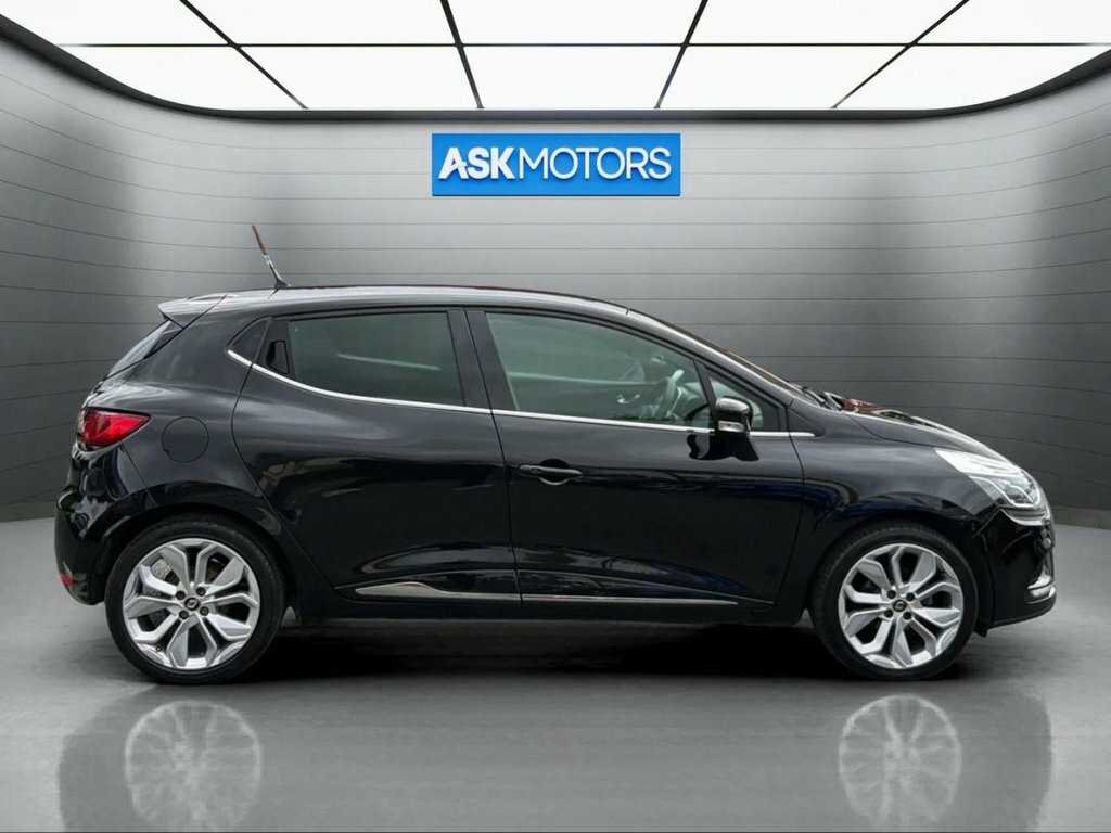 Renault Clio 0.9L Iconic Black #5