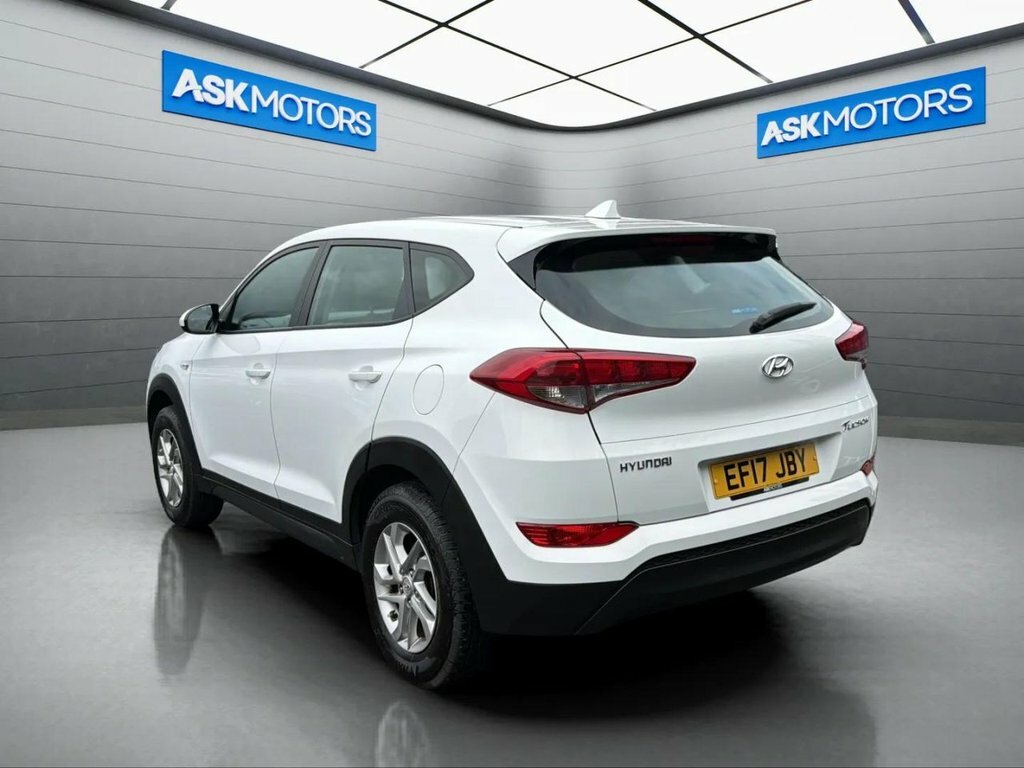 Hyundai Tucson 1.6L S White #6