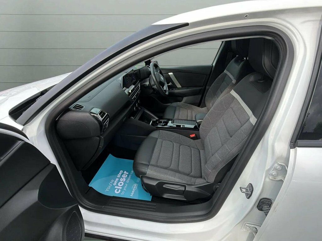 Citroen C4 1.2 Puretech Shine Plus Eat8 Euro 6 Ss Black #19