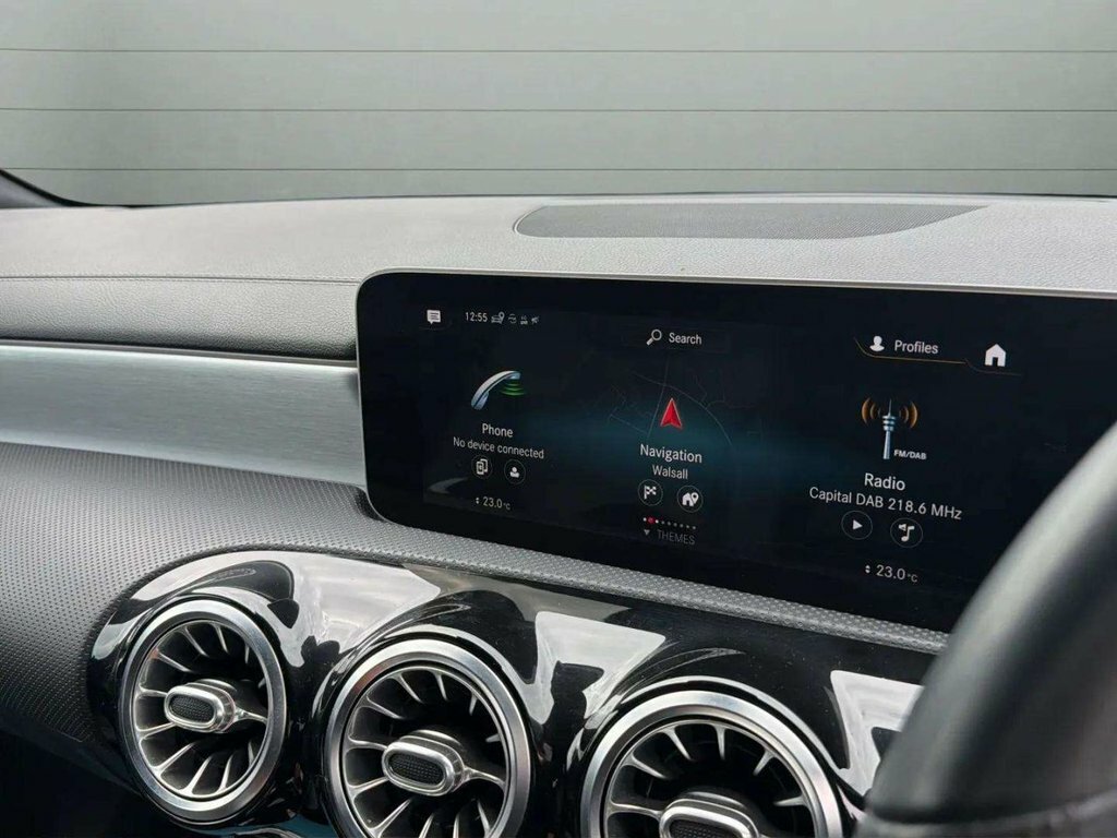 Mercedes-Benz CLA Class Cla 220 Amg Line Premium Plus Grey #14