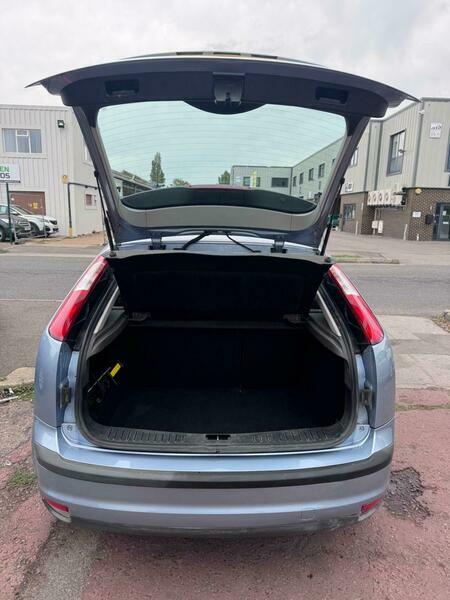Ford Focus 1.6 Ghia Blue #5