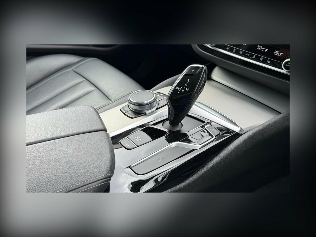 BMW 5 Series Se #10
