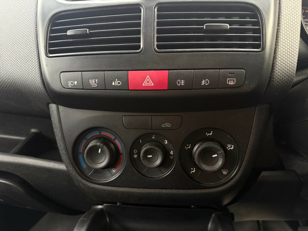 Fiat Doblo Doblo 16V Maxi Multijet II White #21