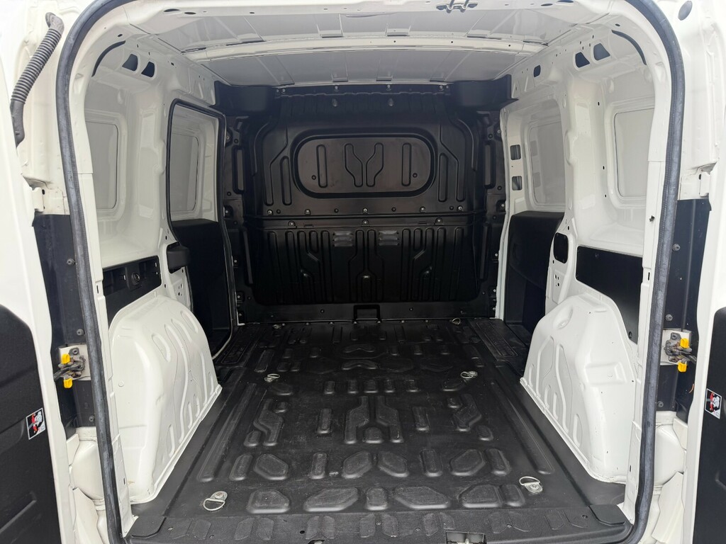 Fiat Doblo Doblo 16V Maxi Multijet II White #16