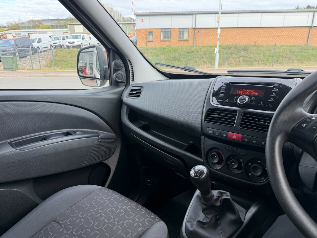 Fiat Doblo Doblo 16V Maxi Multijet II White #20