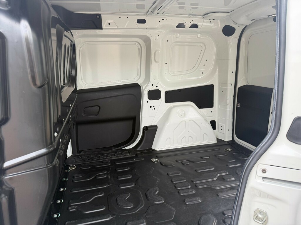 Fiat Doblo Doblo 16V Maxi Multijet II White #15