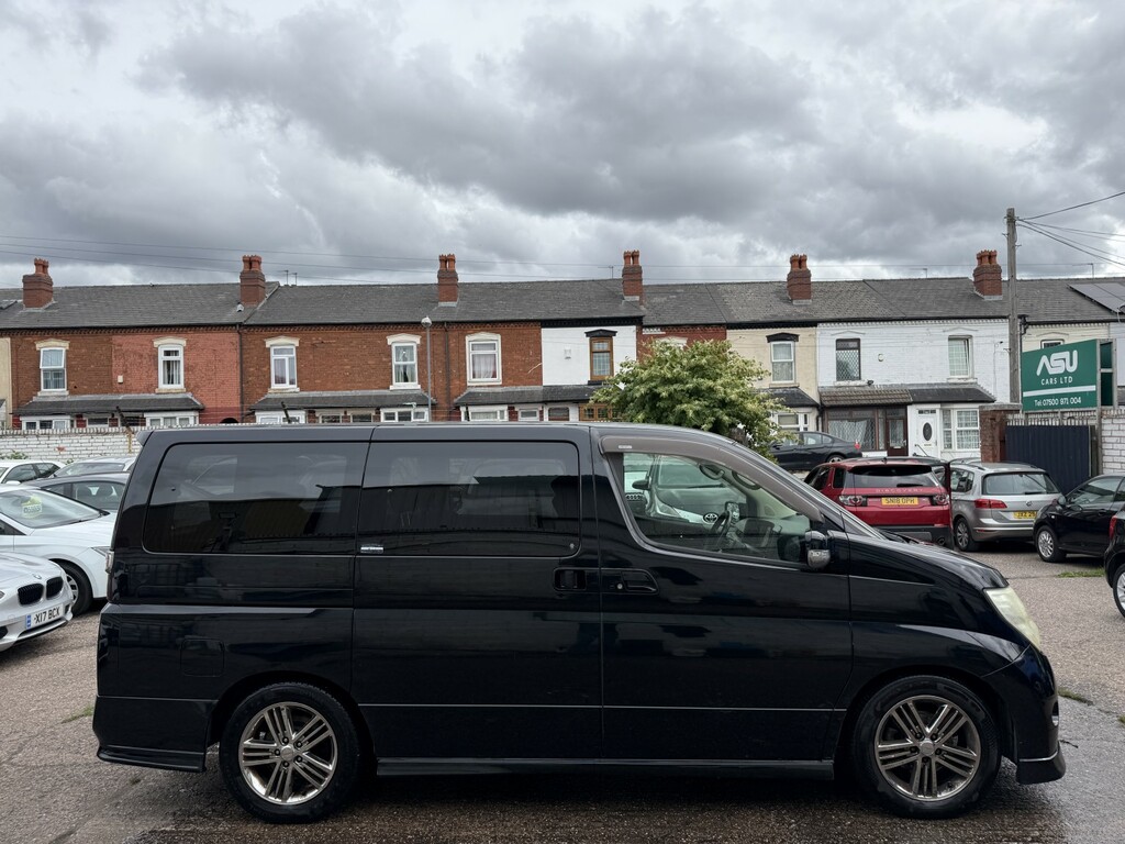 Nissan Elgrand Mpv 200707 Black #2