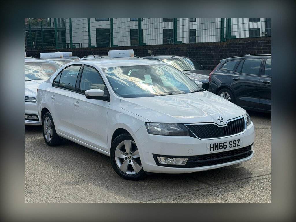 Skoda Rapid 1.6 Tdi Se Euro 6 Ss White
