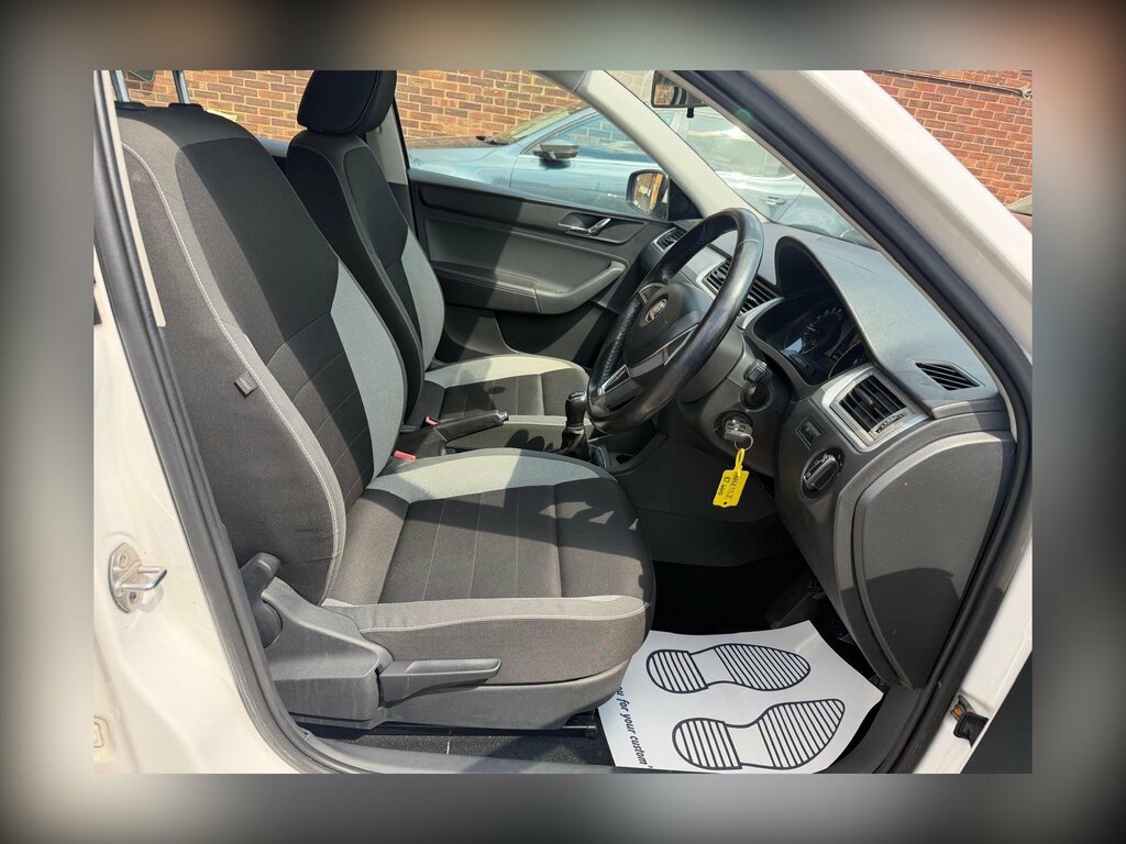 Skoda Rapid Rapid Spaceback Se Tech Tsi Blue #9