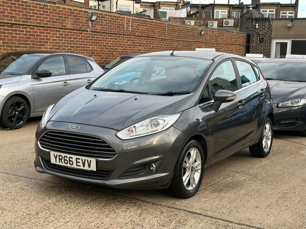 Ford Fiesta 1.5 Tdci Zetec Euro 6 Grey #4