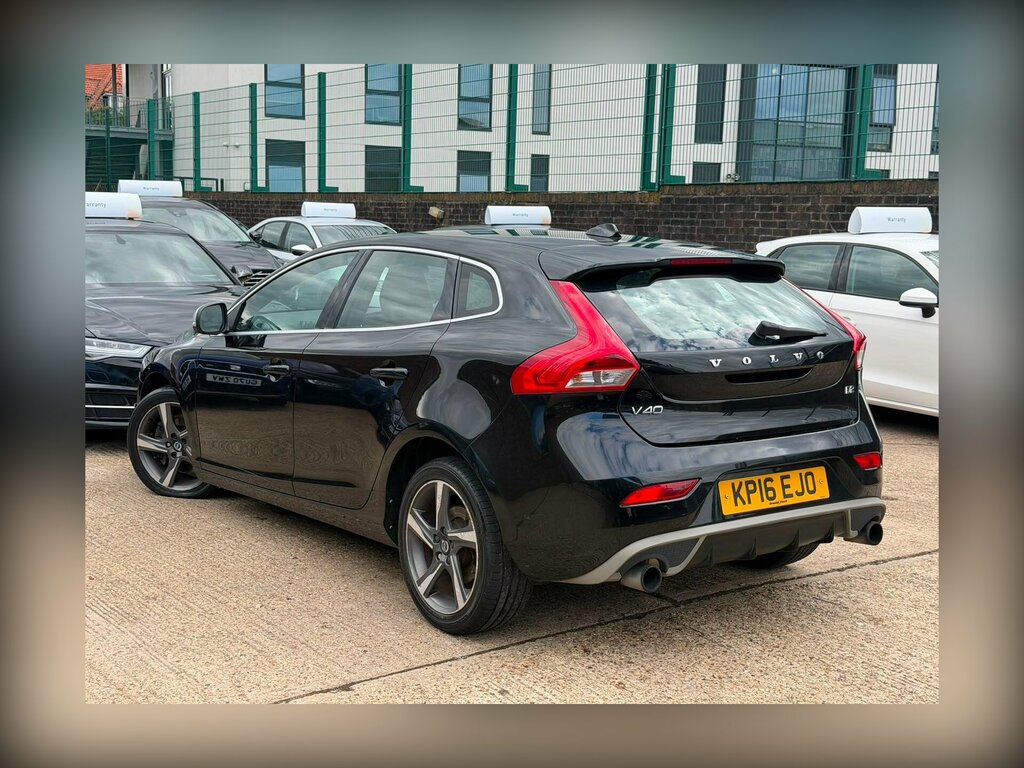 Volvo V40 2.0 D2 R-design Nav Euro 6 Ss Black #6