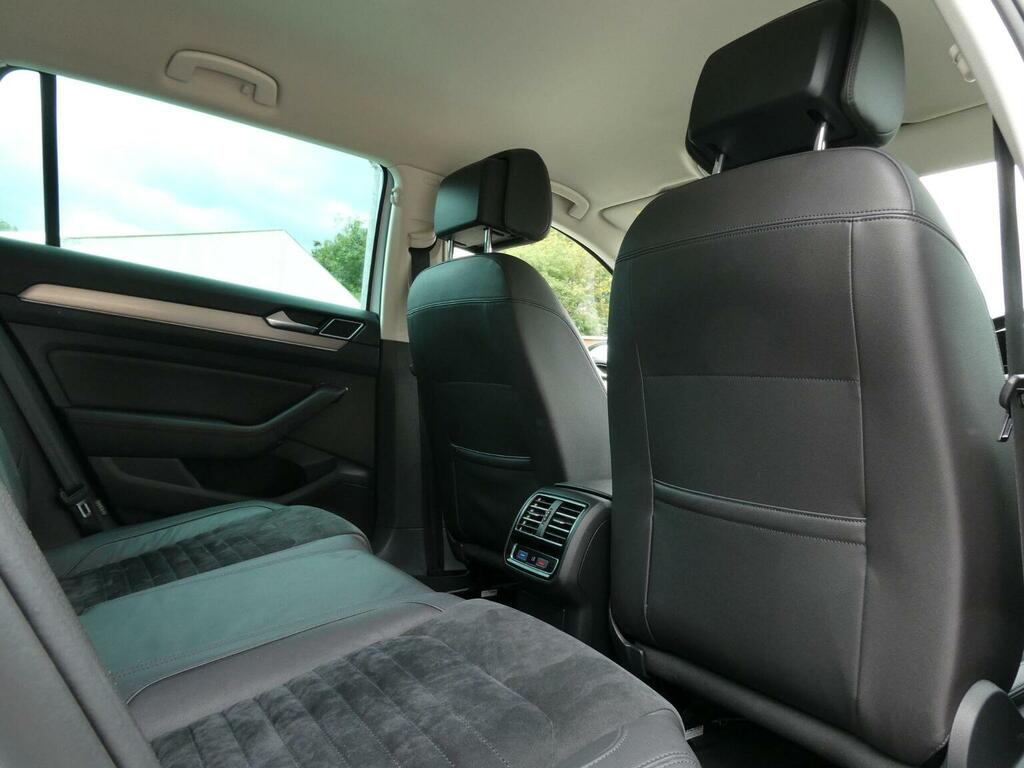 Volkswagen Passat 1.6 Tdi Bluemotion Tech Black #44