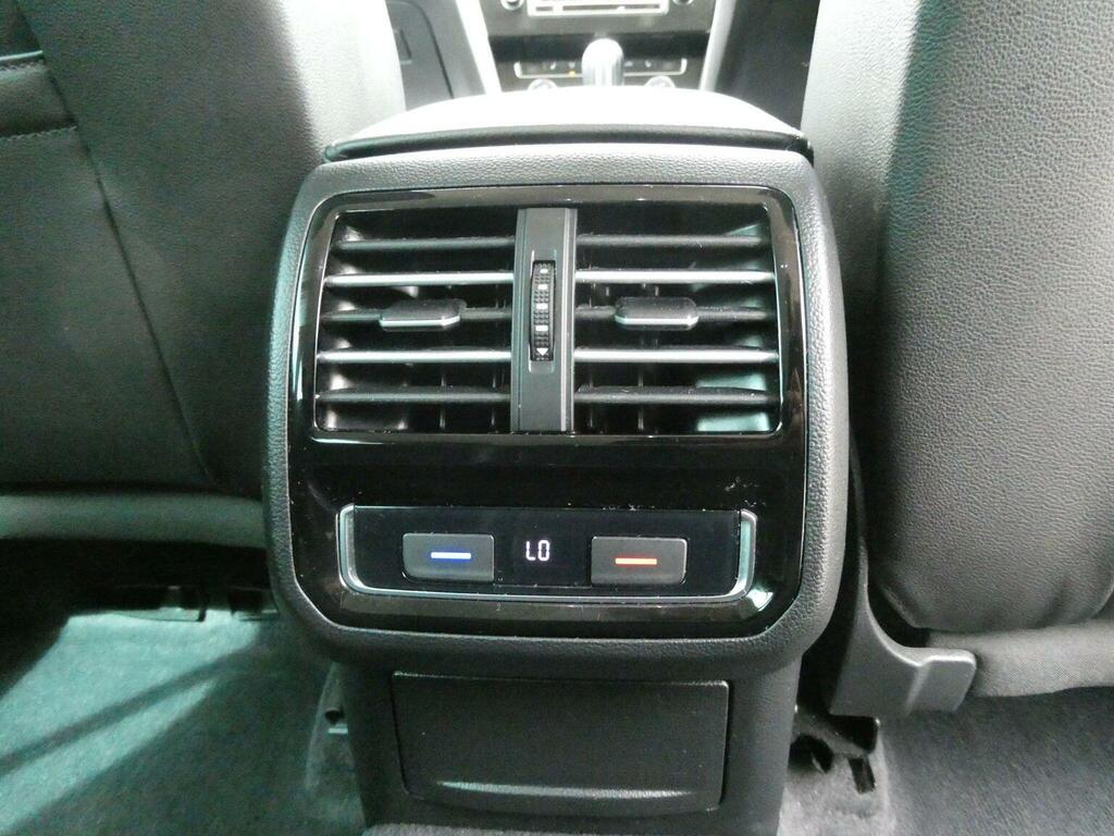 Volkswagen Passat 1.6 Tdi Bluemotion Tech Black #46