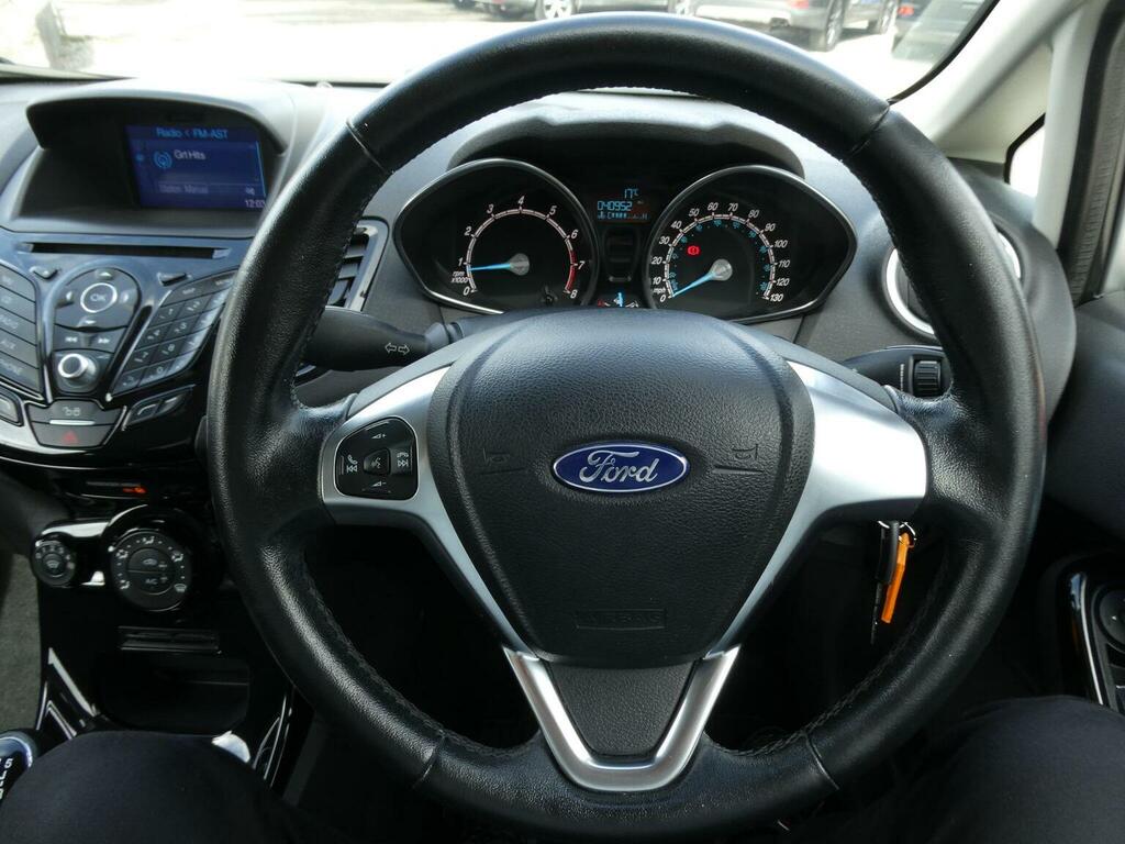 Ford Fiesta 1.25 Zetec Euro 6 Silver #5