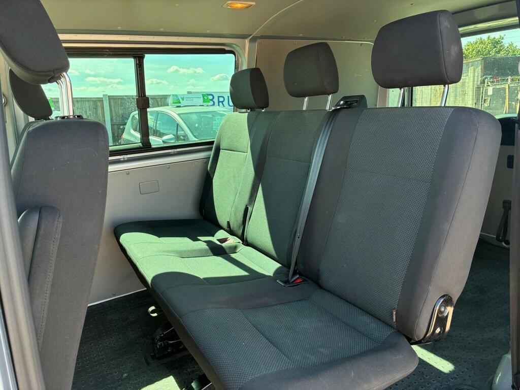 Volkswagen Transporter Combi Van 2.0 Tdi T30 Bluemotion Tech Highline Kom EF19WVD Silver #4
