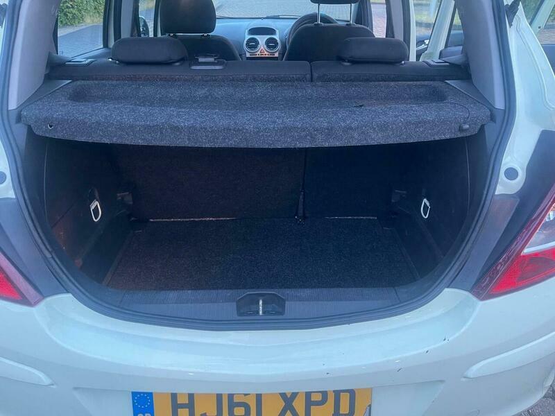 Vauxhall Corsa 1.4 16V Se Euro 5 Yellow #22