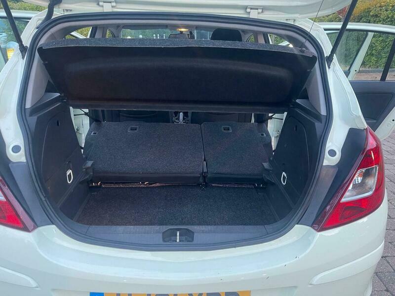 Vauxhall Corsa 1.4 16V Se Euro 5 Yellow #23