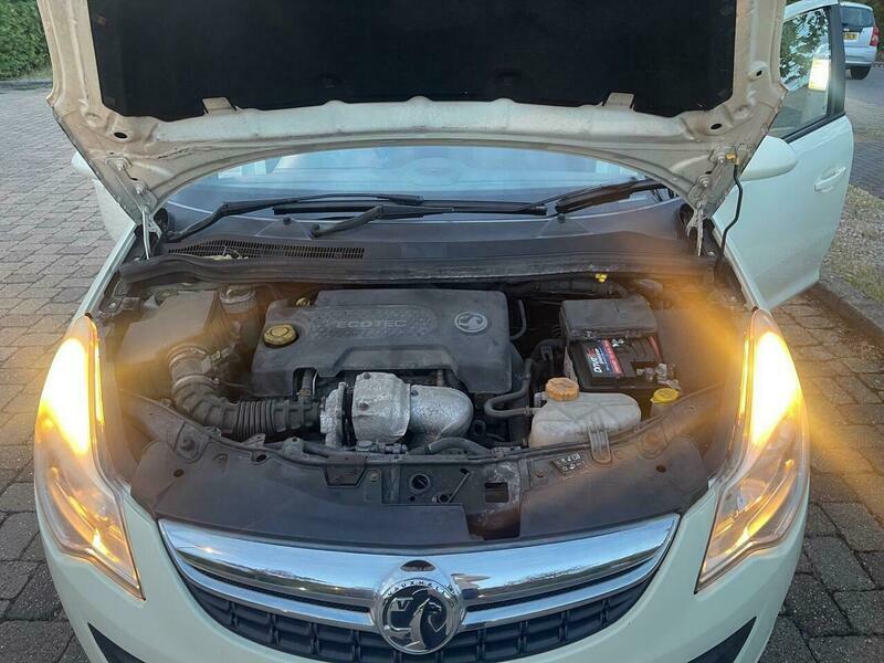 Vauxhall Corsa 1.4 16V Se Euro 5 Yellow #24