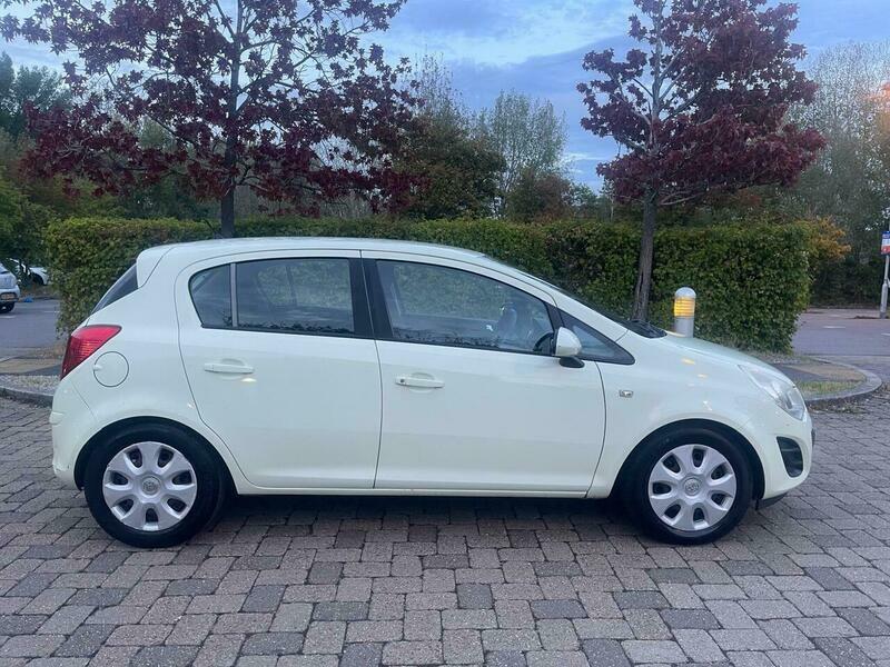 Vauxhall Corsa 1.4 16V Se Euro 5 Yellow #8