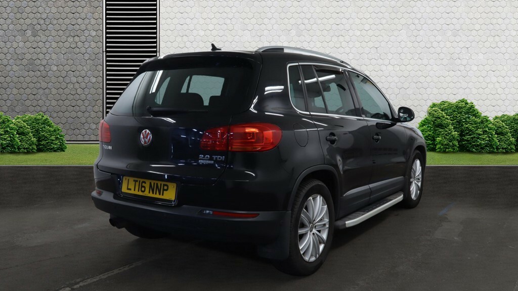 Volkswagen Tiguan 2.0 Tdi Bluemotion Tech Match Edition Black #3