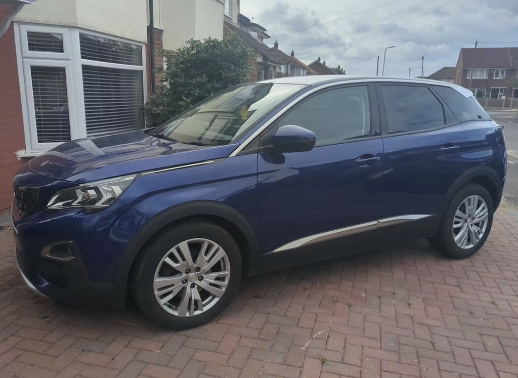 Peugeot 3008 1.2 Puretech Allure Blue
