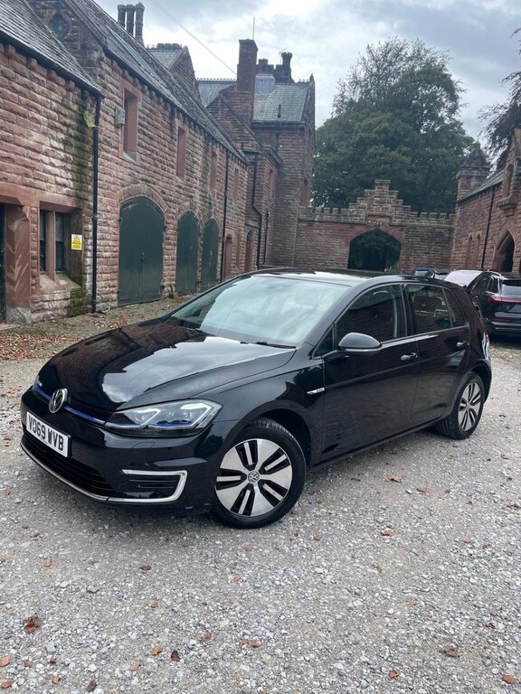 Volkswagen e-Golf 35.8Kwh E-golf Hatchback 136 Ps Black #2