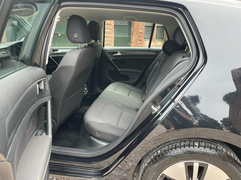 Volkswagen e-Golf 35.8Kwh E-golf Black #7
