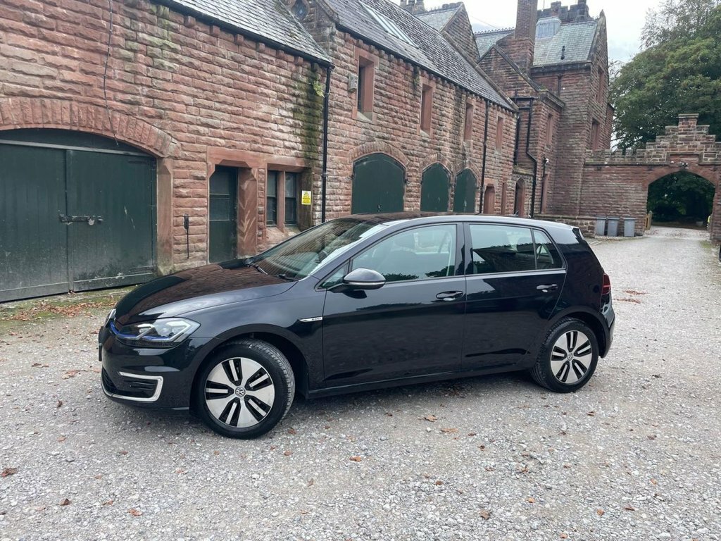 Volkswagen e-Golf 35.8Kwh E-golf Hatchback 136 Ps Black #3
