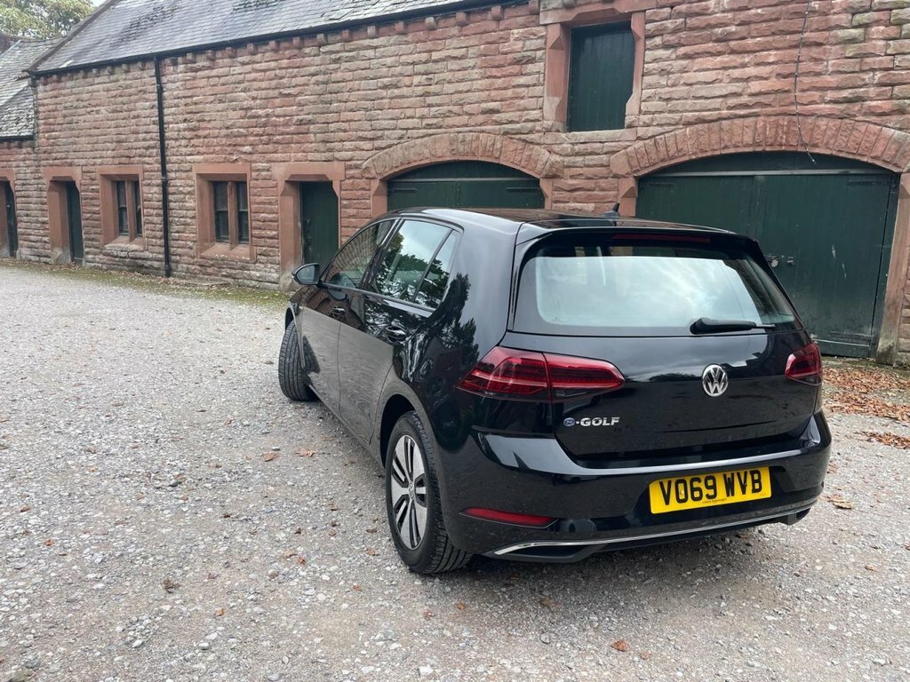Volkswagen e-Golf 35.8Kwh E-golf Black #8