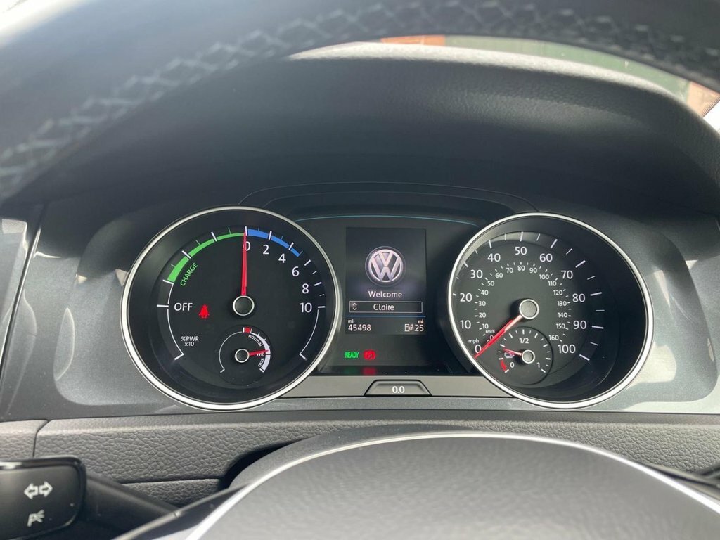 Volkswagen e-Golf 35.8Kwh E-golf Black #15