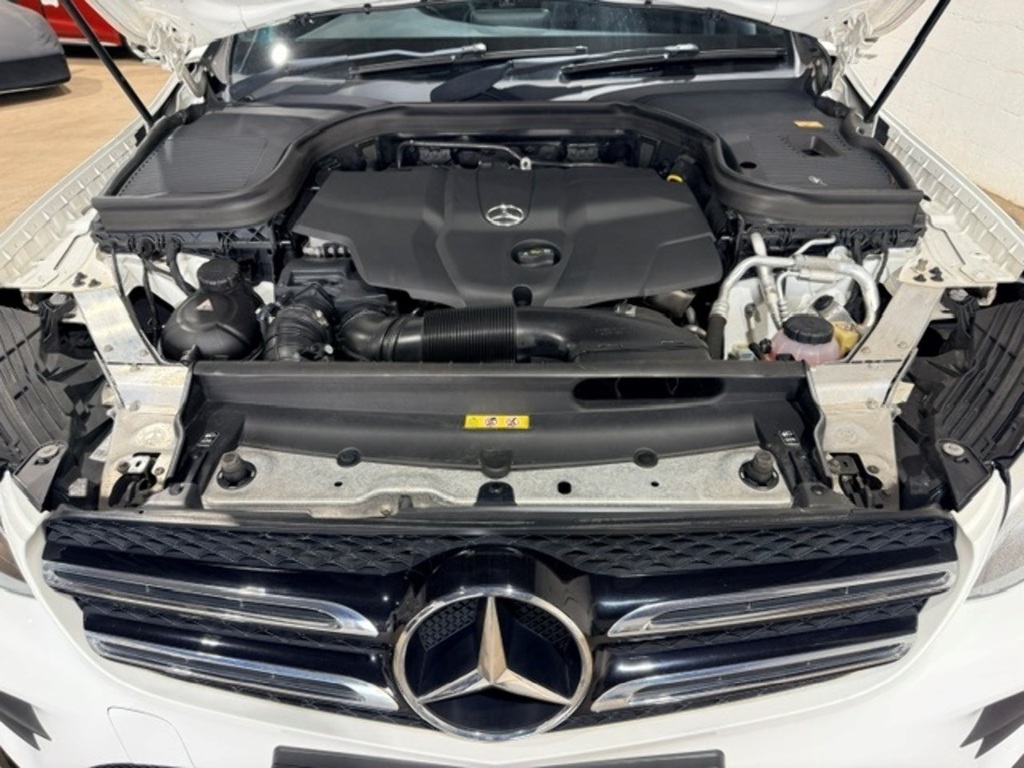 Mercedes-Benz GLC Class Glc 220 D 4Matic Amg Line Premium White #22