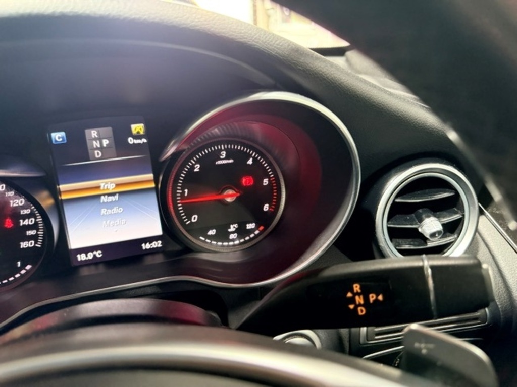 Mercedes-Benz GLC Class Glc 220 D 4Matic Amg Line Premium White #29