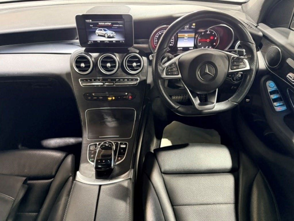 Mercedes-Benz GLC Class Glc 220 D 4Matic Amg Line Premium White #9