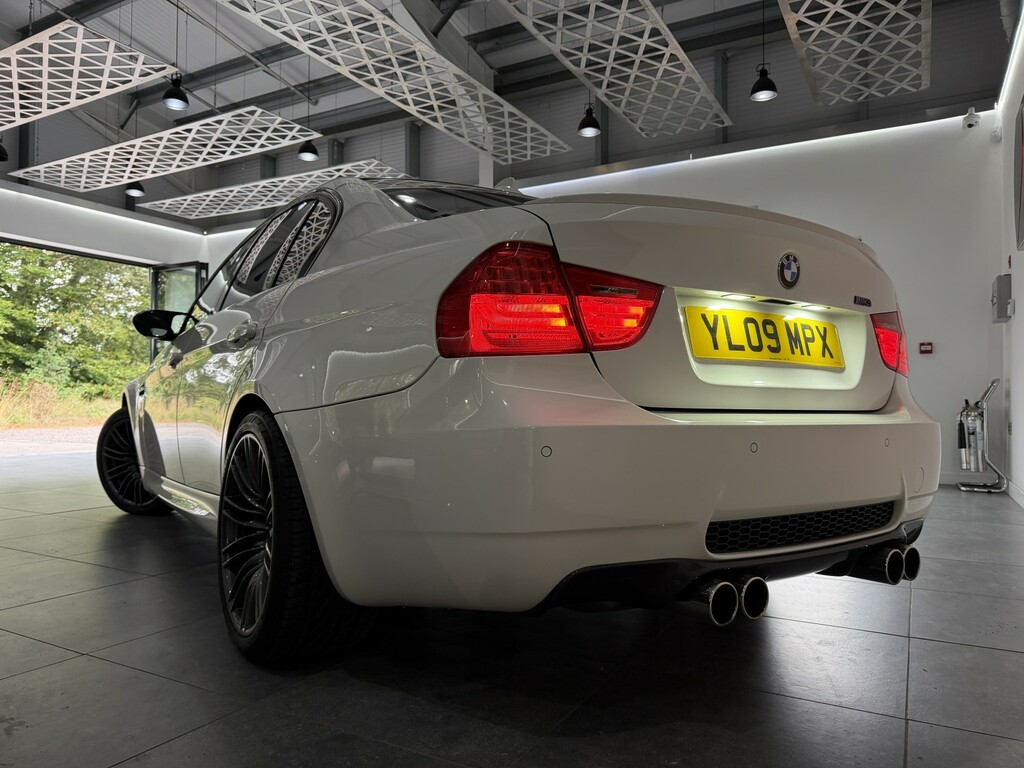 BMW M3 Saloon 4.0 Iv8 2009 White #3