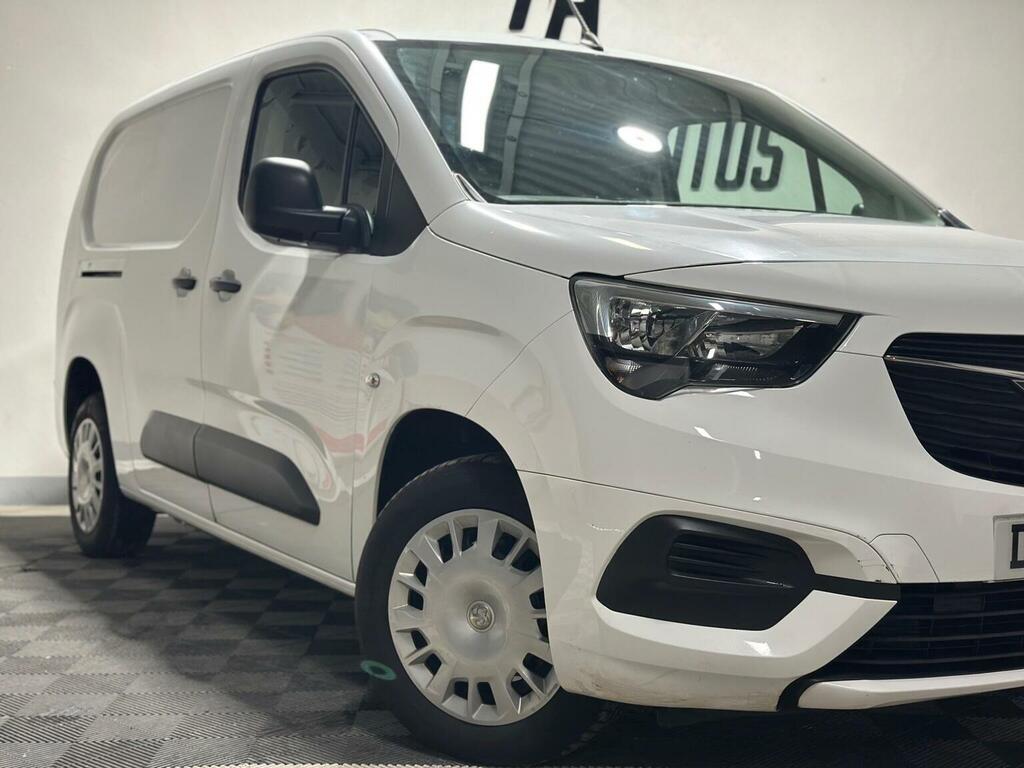 Vauxhall Combo 1.5 Turbo D 2300 Sportive L2 H1 Euro 6 Ss White #4