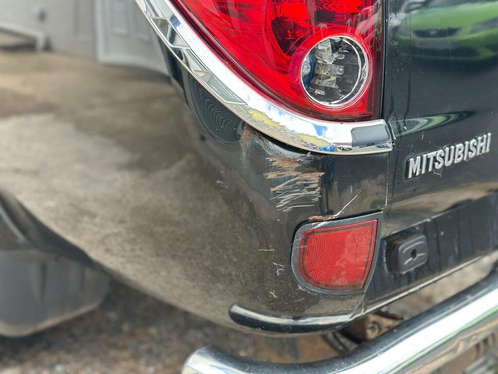 Mitsubishi L200  Grey #8